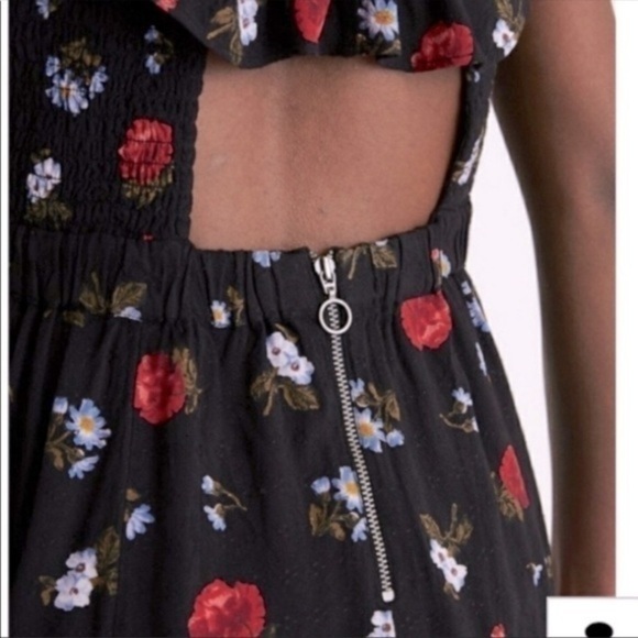 American Eagle Smocked Open Back Romper- Floral - Picture 3 of 9